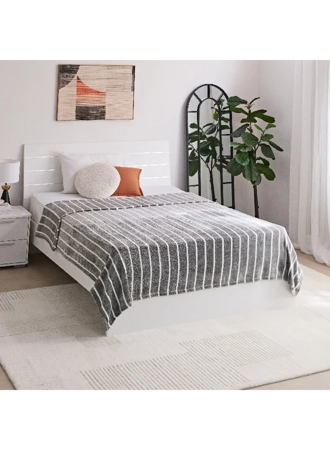 Home Box Linoa YD Stripe Queen Blanket 200 x 220 cm