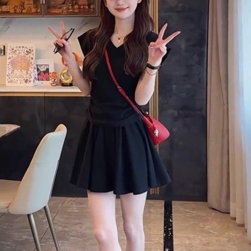 Women's Summer Casual V-Neck Top and Skirt Set - Image 2