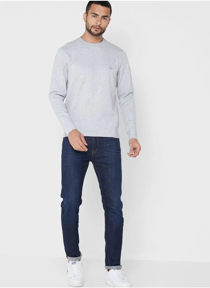 TOMMY HILFIGER Essential Sweatshirt