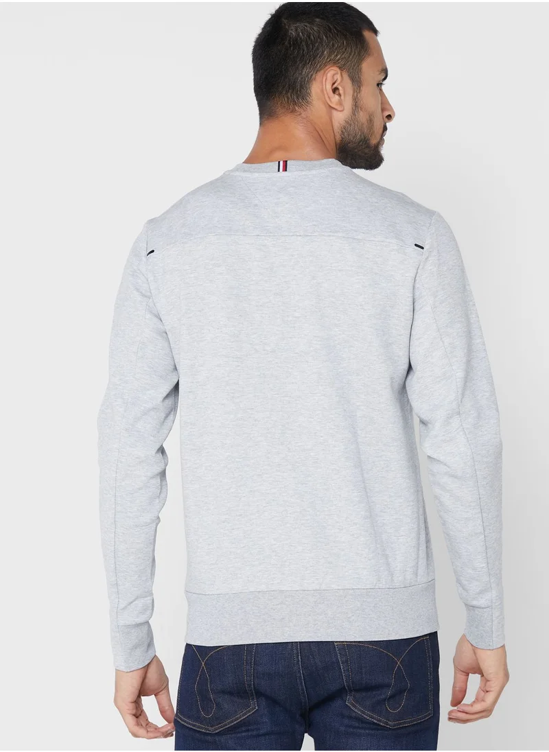 TOMMY HILFIGER Essential Sweatshirt