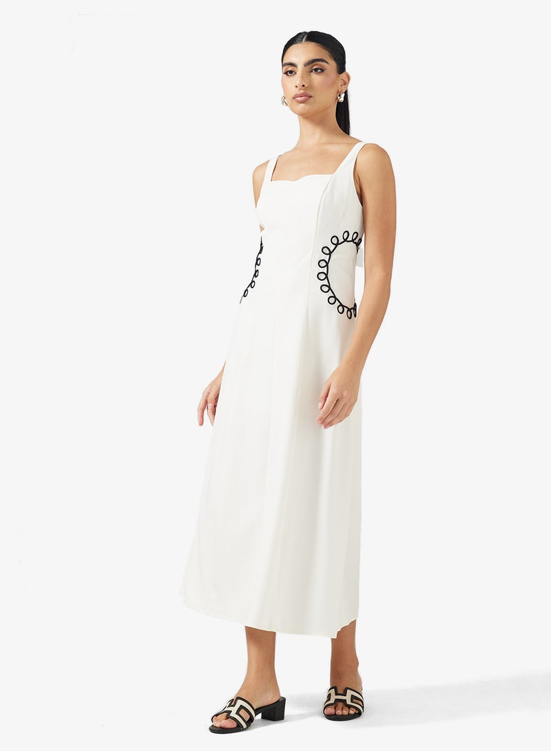 ايلا فستان بخصر مطرز - Image 4