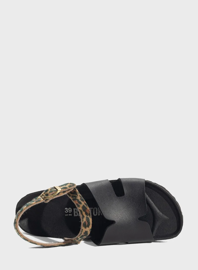 BAYTON Warhol Flat Sandals