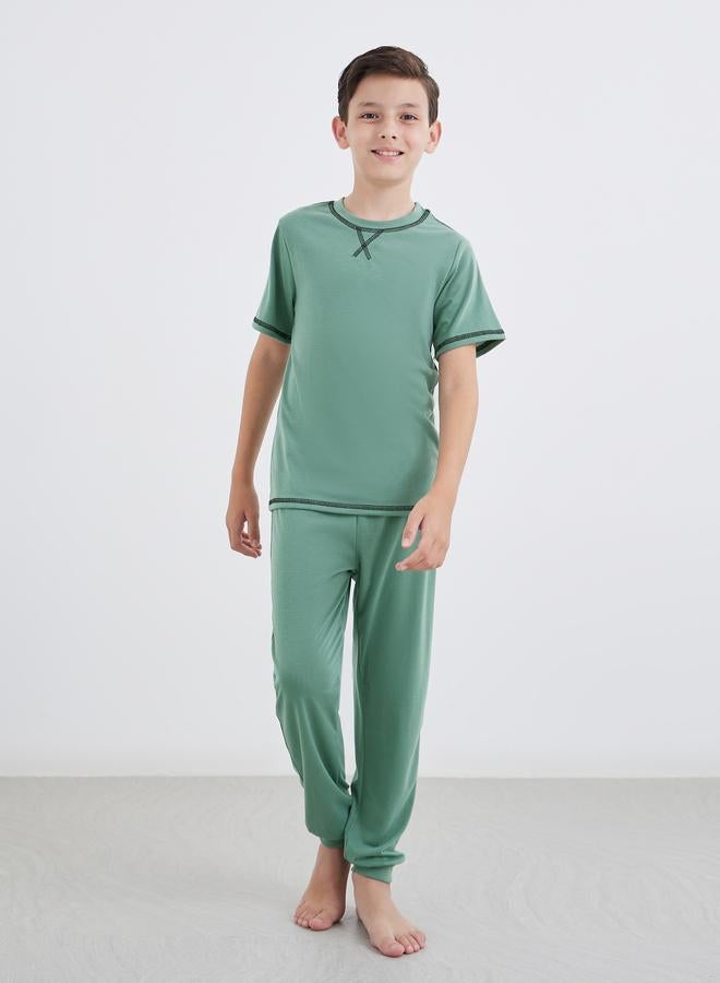 Styli Boys Green Overlock Seam T-Shirt and Pyjama Set - Image 1