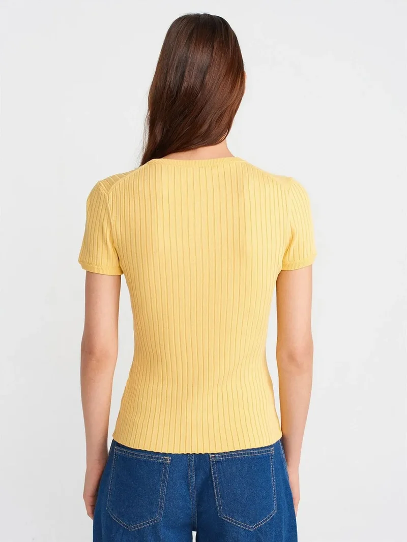 ديلفين DILVIN Ribbed Short-Sleeve Button Blouse