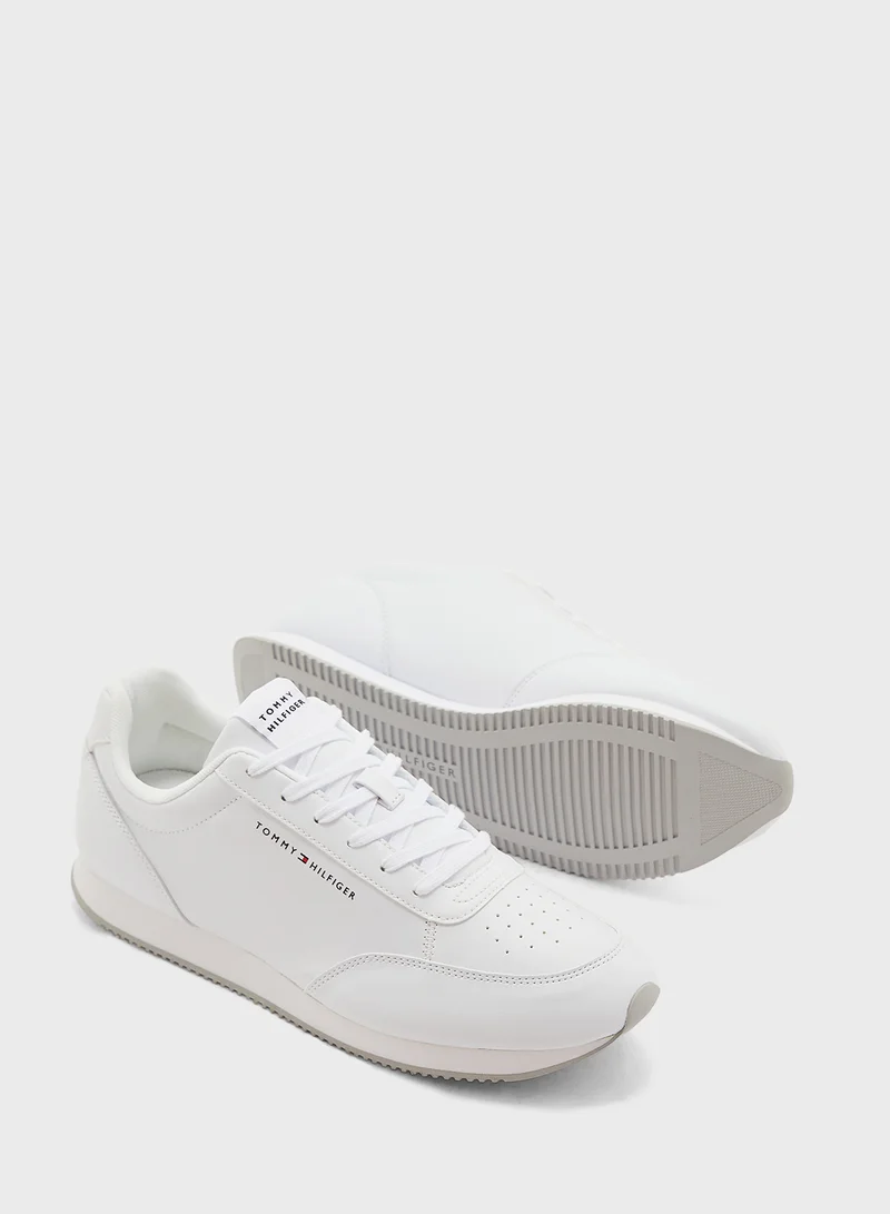 تومي هيلفيغر Casual Lase Up Low - Top Sneakers