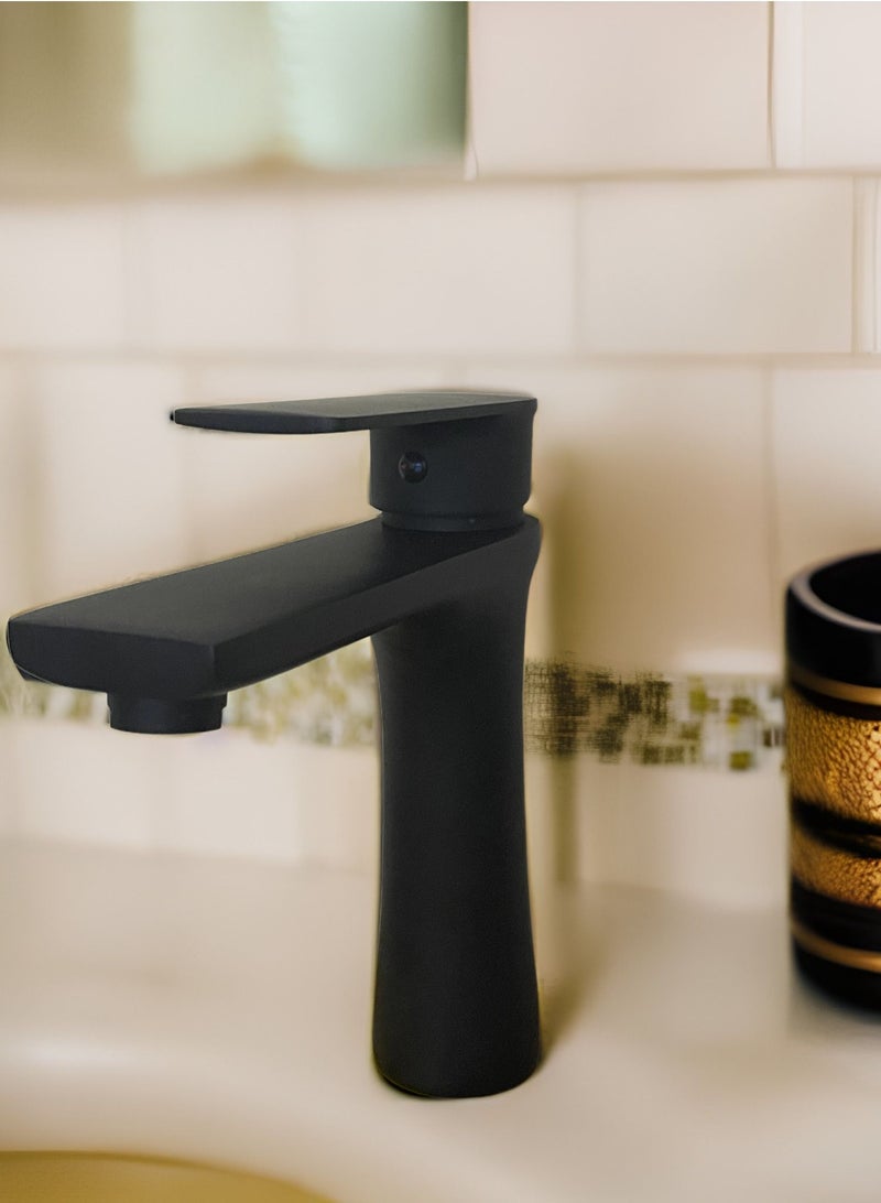 Hot and Cold Bathroom Sink Mixer Made of Zinc Alloy  Anti Rust  With 60 cm Water Hoses - Image 4