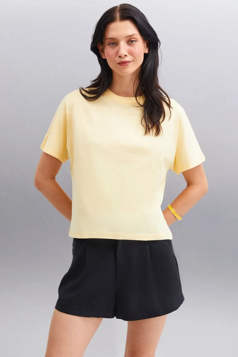 GRIMELANGE Lottie Women's 100% Organic Cotton Regular Fit Crew Neck Basic Short Sleeve Yellow T-shirt