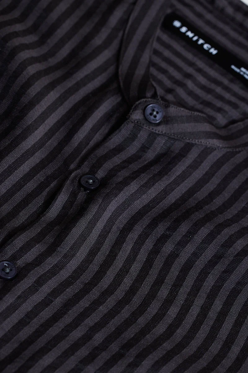 SNITCH Black Striped Long Sleeve Slim Fit Casual Shirt