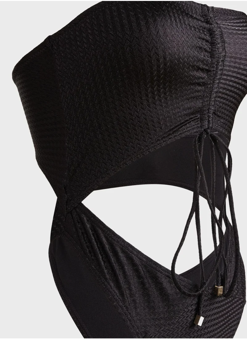 SOUTH BEACH Halter Neck Cut Out Detail Swimsuit