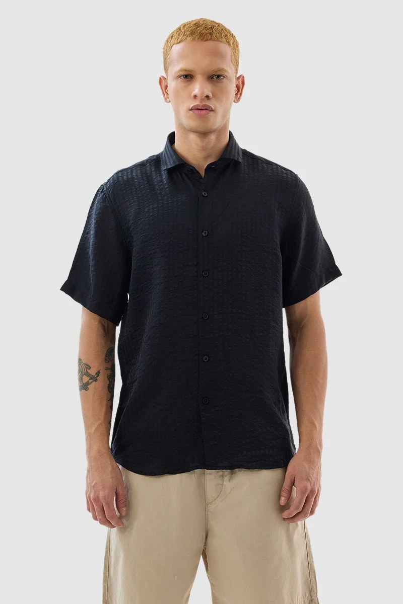 سنيتش قميص بقصة عادية بخطوط سوداء