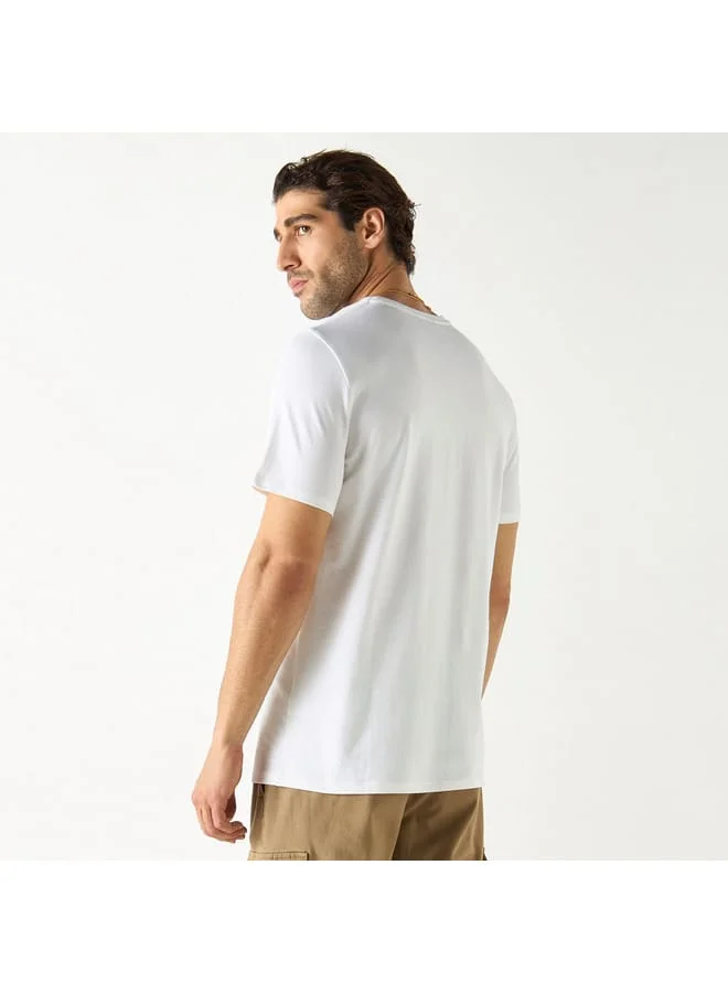 Iconic Iconic Slogan Print Crew Neck T-shirt with Short Sleeves