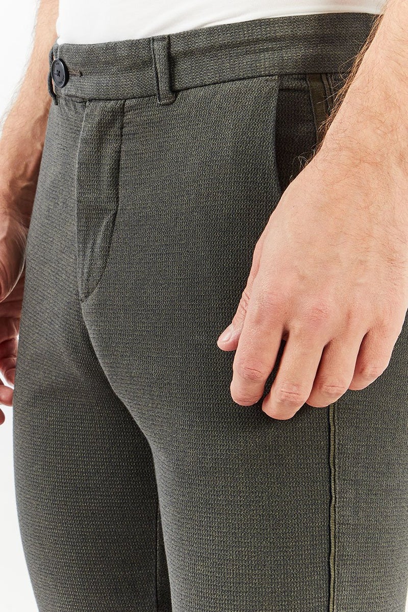 IKKS Men Slim Fit Solid Trouser Pants, Charcoal - Image 4