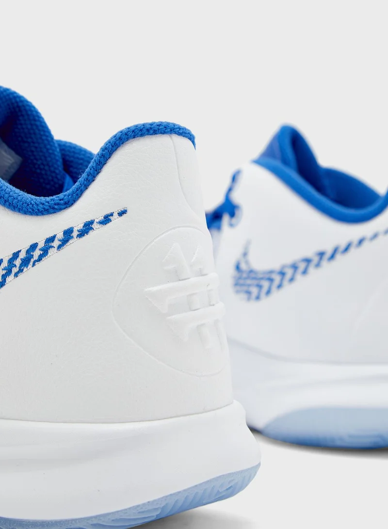 Nike Kyrie Flytrap III