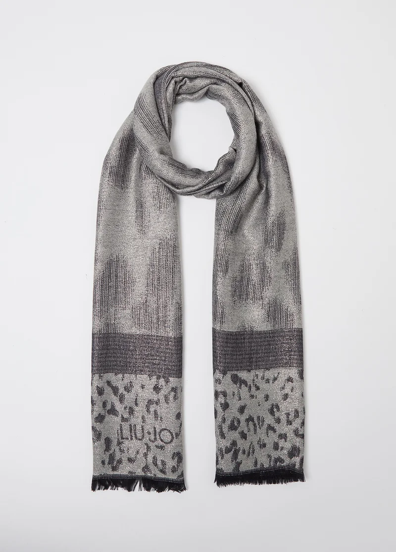 ليو جو Jacquard Shawl