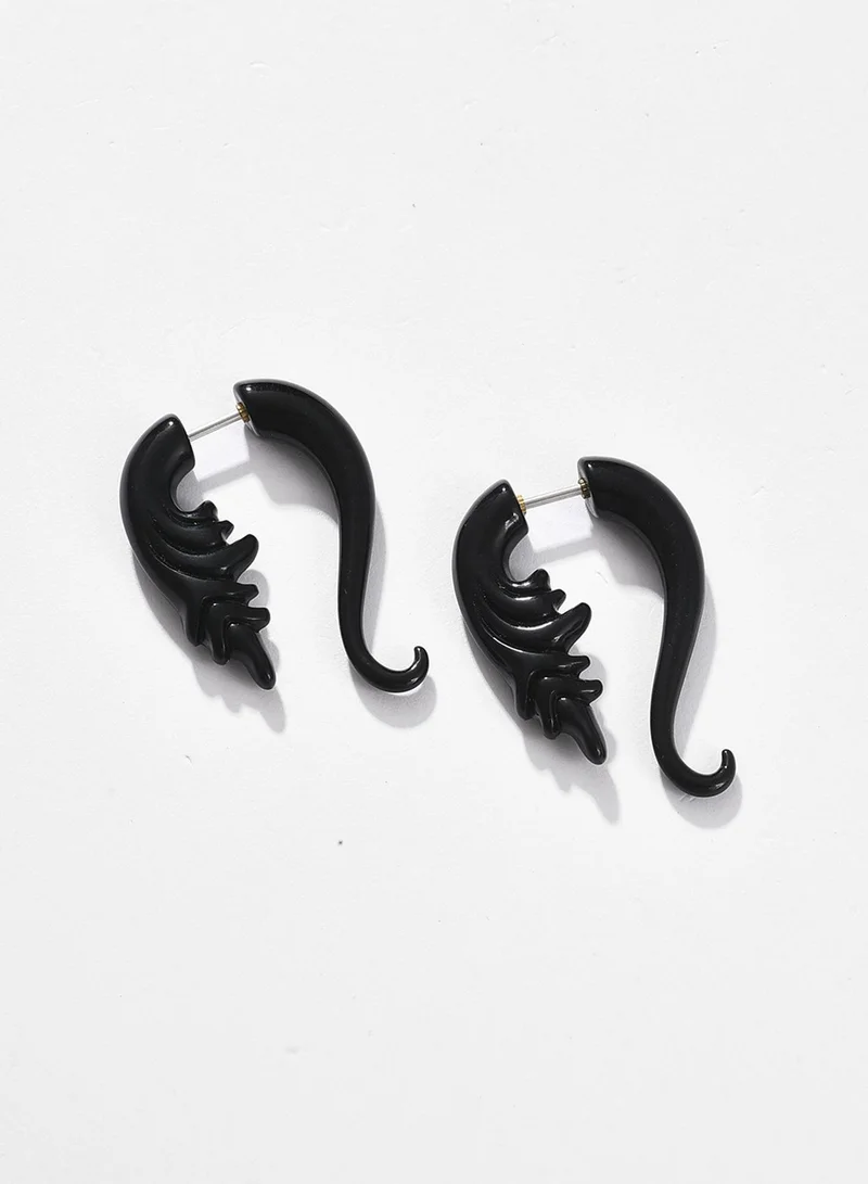 SOHI Black Contemporary Artificial Stud Earring Jewellery