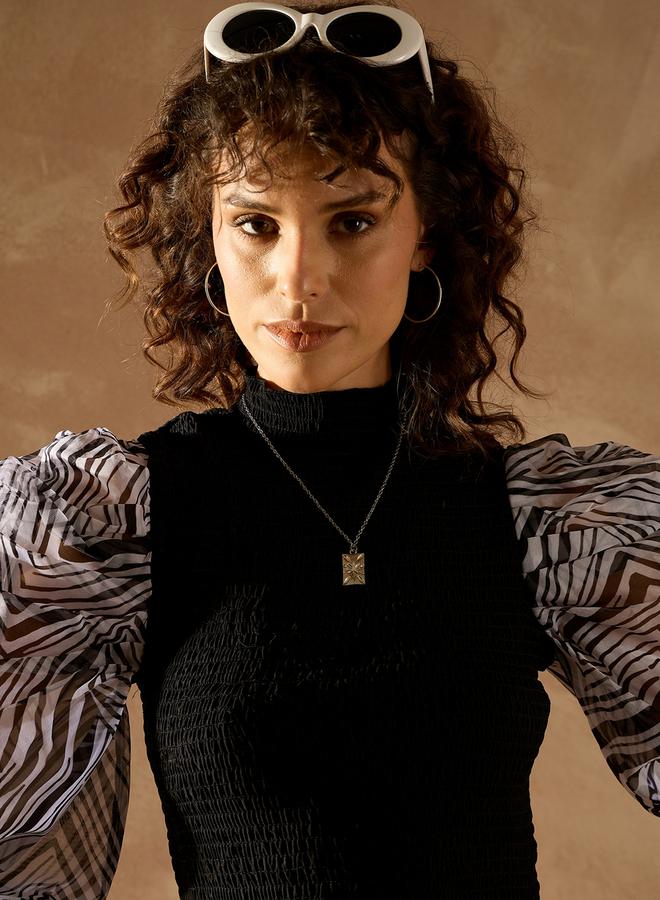 Kassually Printed Puff Sleeves Textured Crop Top - Image 4