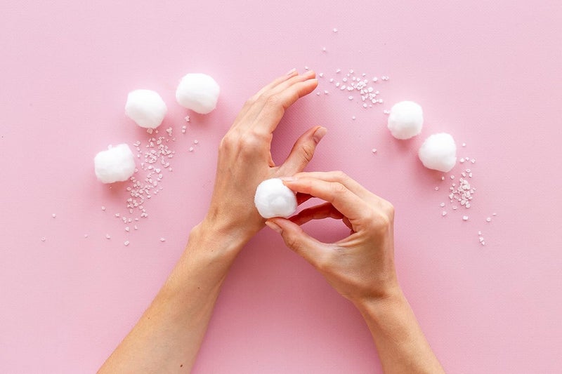 DecorRack 200 Count [Large Size] Cotton Balls, 100% Pure Cotton for Nail Polish and Make-Up Removal, Applying Oil Lotion or Powder, Perfect for Multi-Purpose Use, Soft and Absorbent (200 Count) - Image 4