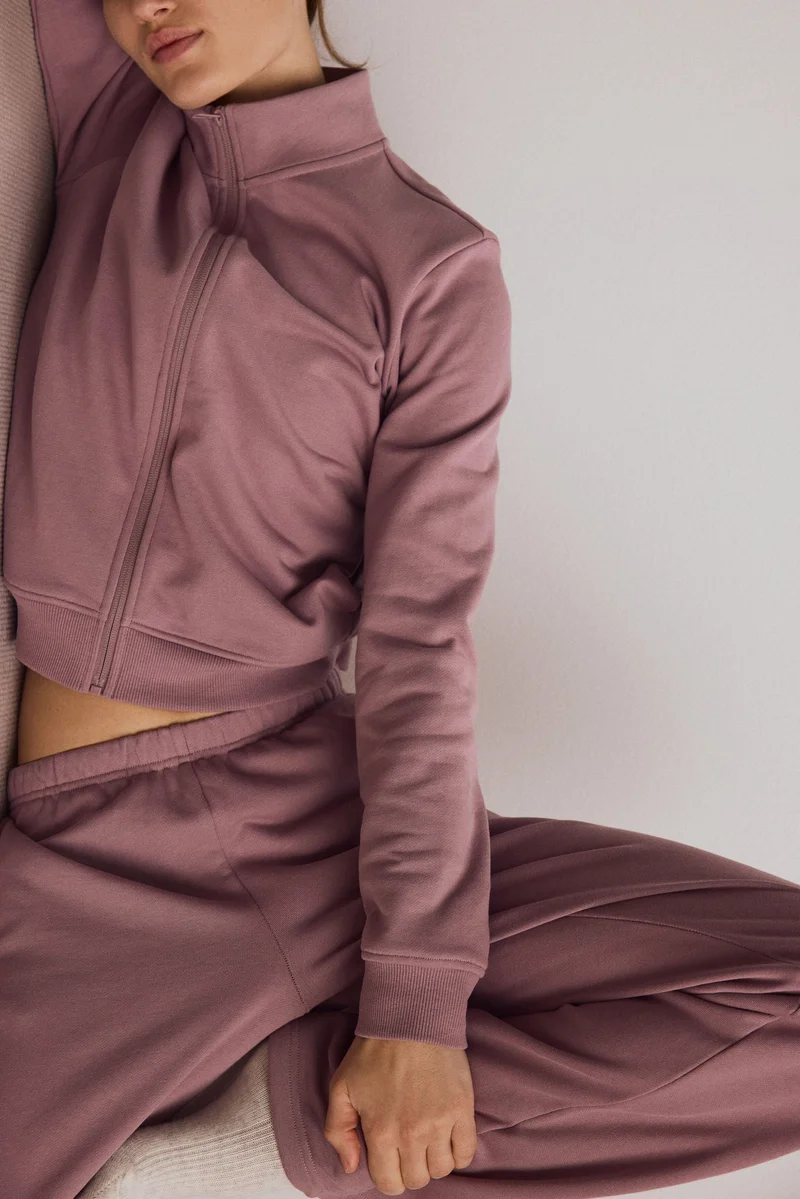 اتش اند ام جاكيت رياضي بقصة سلِم