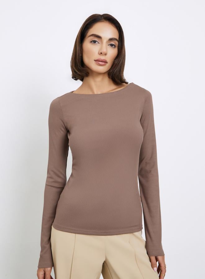 ستايلي بلوزة محبوكة بتفاصيل مضلعة وأكمام طويلة - Image 3