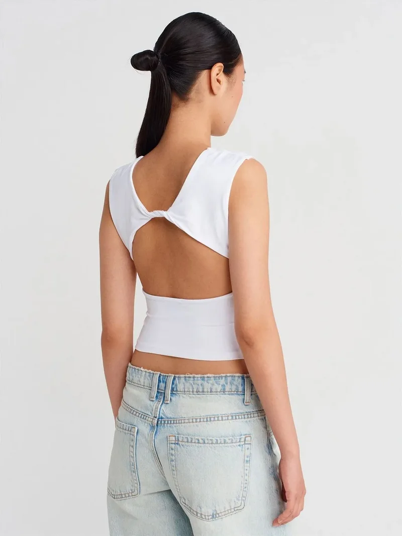 Dilvin Dilvin Women's Slim-fit Cut-out Crop Blouse