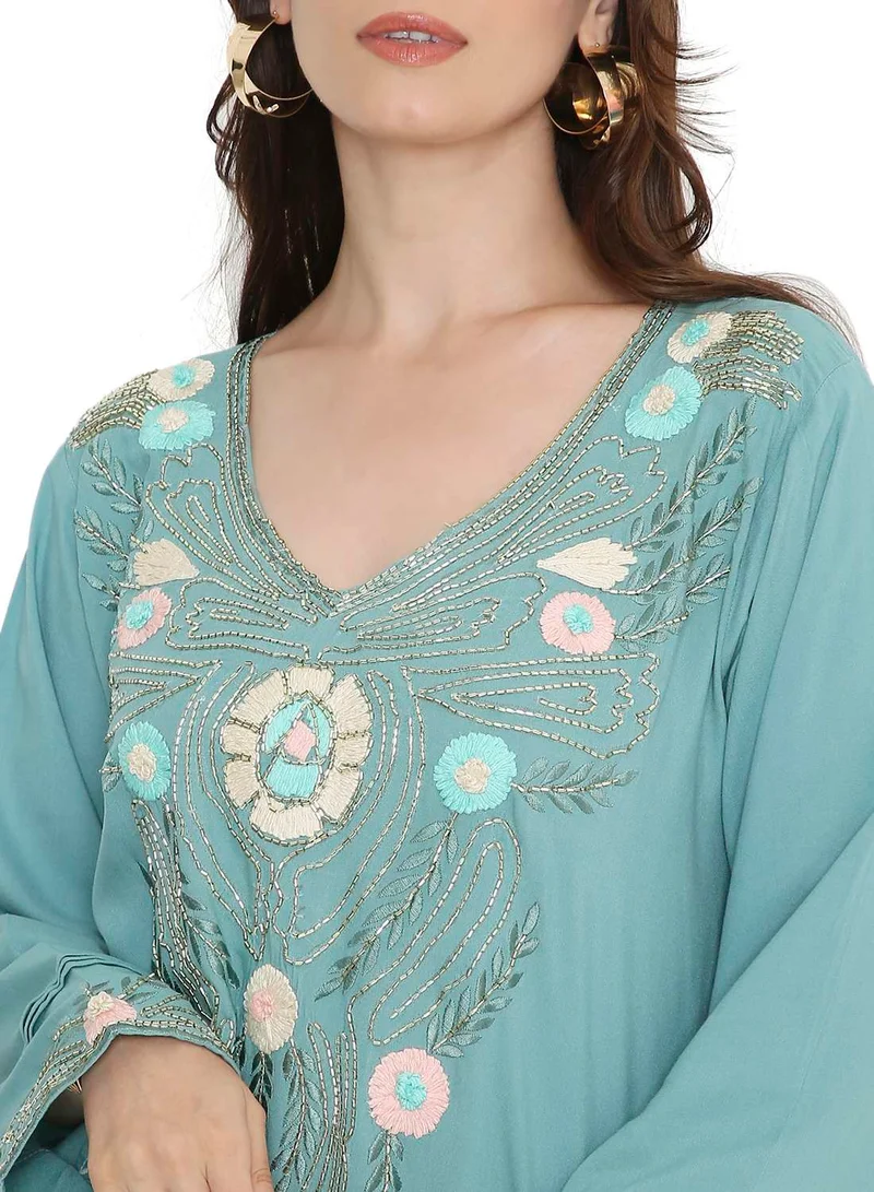 هانا آند سارا جلابية نسائية طويلة بتصميم فريد من الأمام