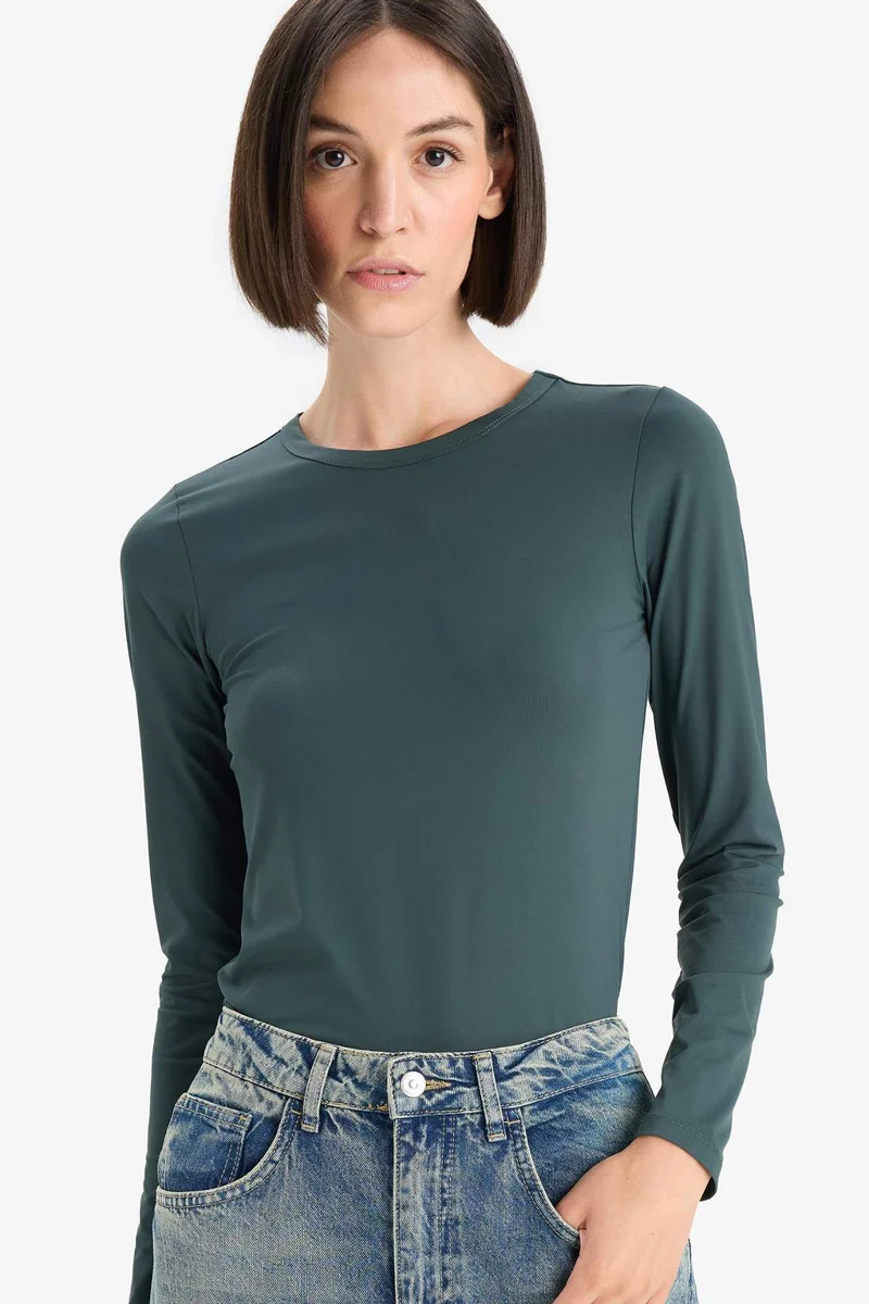 ديفاكتو Slim Fit Crew Neck Basic Long Sleeve T-Shirt