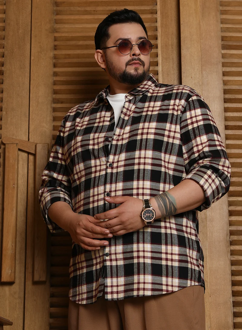 انستافاب بلس قميص رجالي مقاس كبير كاروهات داكن باللون الأسود والبني الفاتح للاستخدام اليومي بياقة عريضة وأكمام طويلة وإغلاق بالأزرار