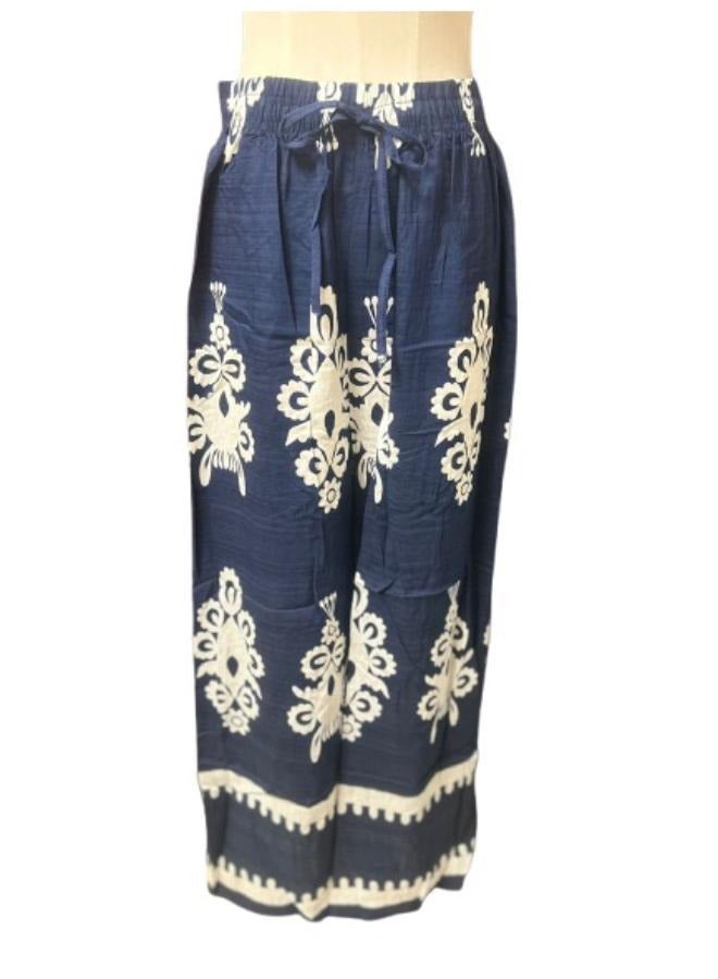 طقم نسائي من قطعتين مطبوعتين - طقم خفيف الوزن وجيد التهوية - بلوزة صيفية كاجوال وبنطلون واسع الساق، مقاس متوسط إلى كبير - Image 3