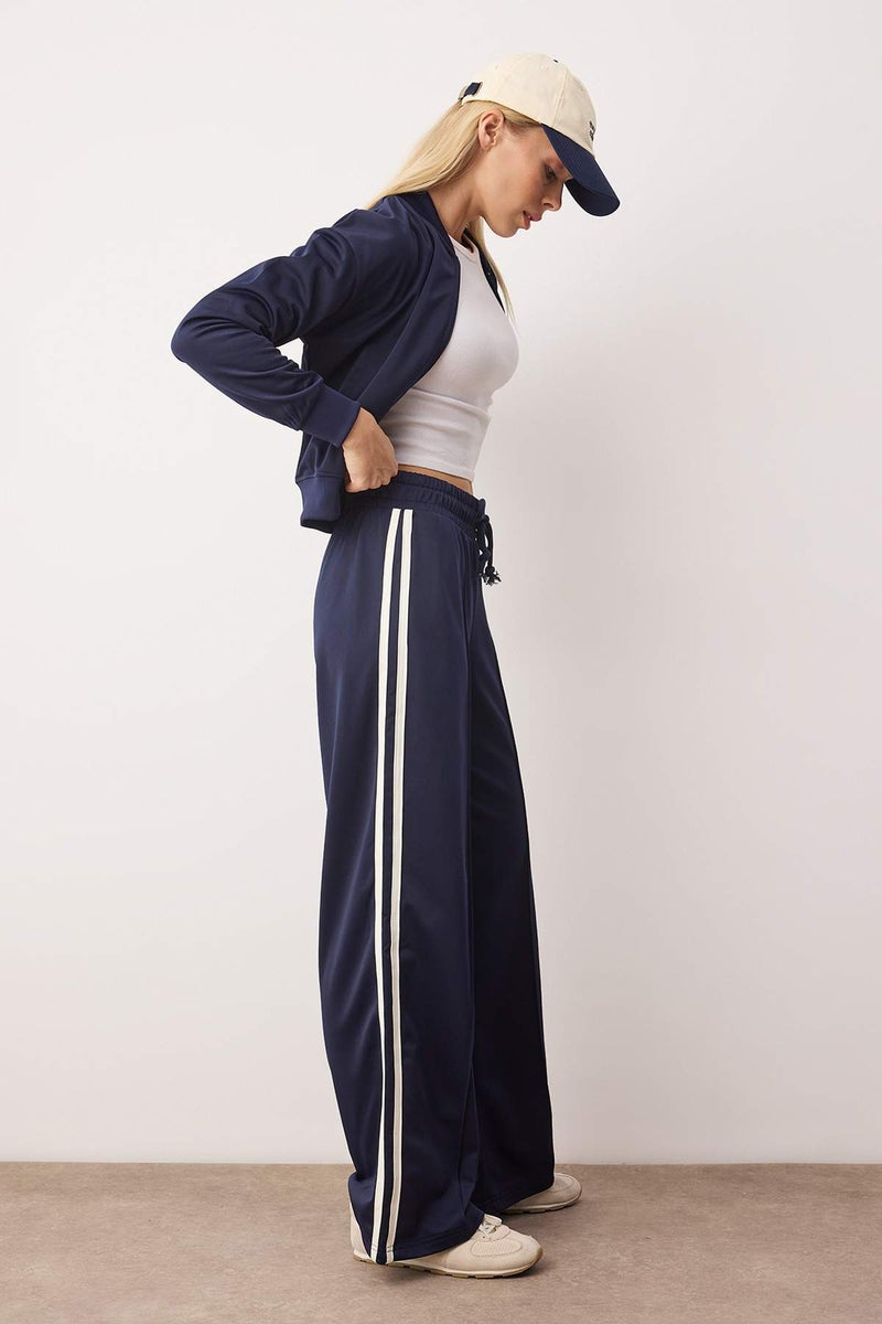 trendyol Navy Blue Striped Diver/Scuba Fabric Sports Knitted Sweatpants Thmaw26Ea00008 - Image 2