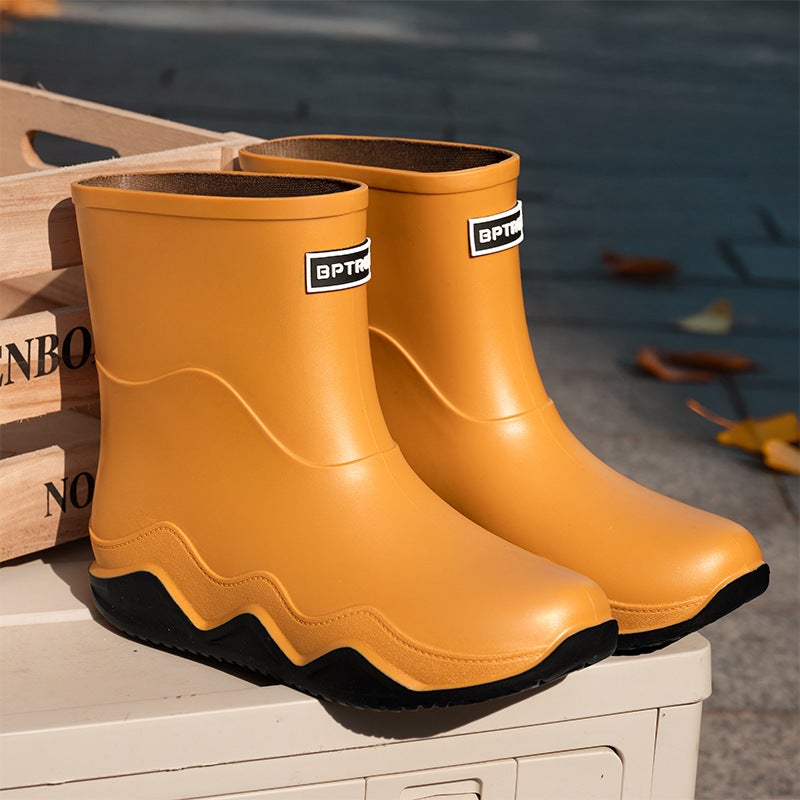 Fashion British Men'S Rain Shoes Short Tube Fishing Medium Tube Outdoor Work Rain Boots Car Wash Water Shoes Men'S Rubber Shoes - Image 5