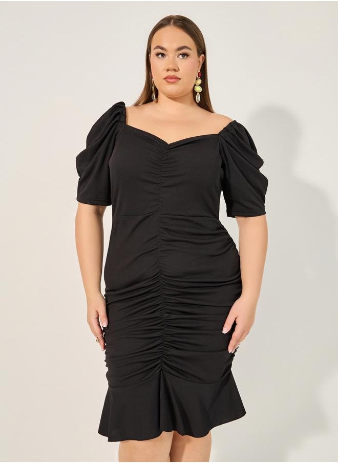Styli - Plus Size Solid Ruched Detail Sheath Knee Length Dress - Image 1
