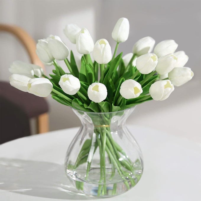 Tulips Artificial Flowers 20 Pcs White Fake Tulip Stems Real Touch PU Tulips for Easter Spring Wedding Bouquet Home Centerpiece Floral Arrangement Table Dcor