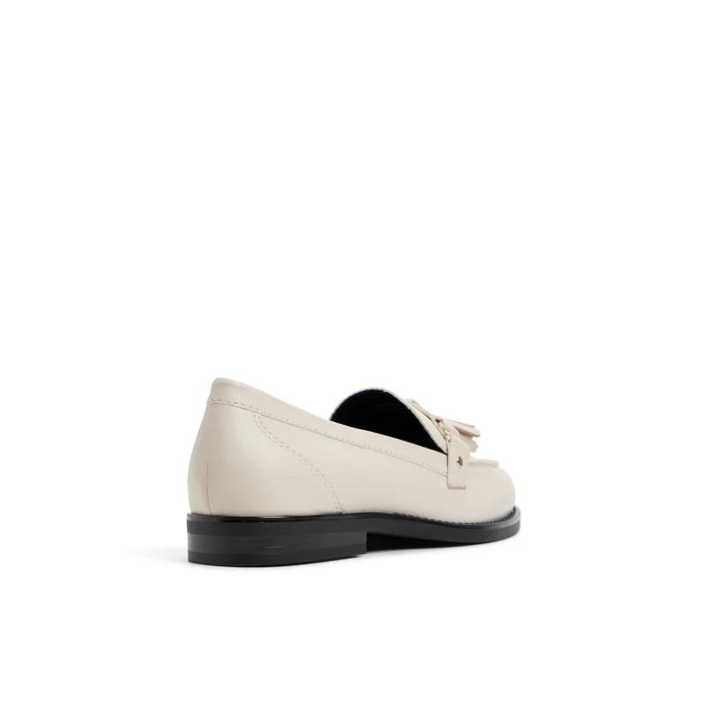 كول ات سبرنج ATTINA Tassel Trim Loafers