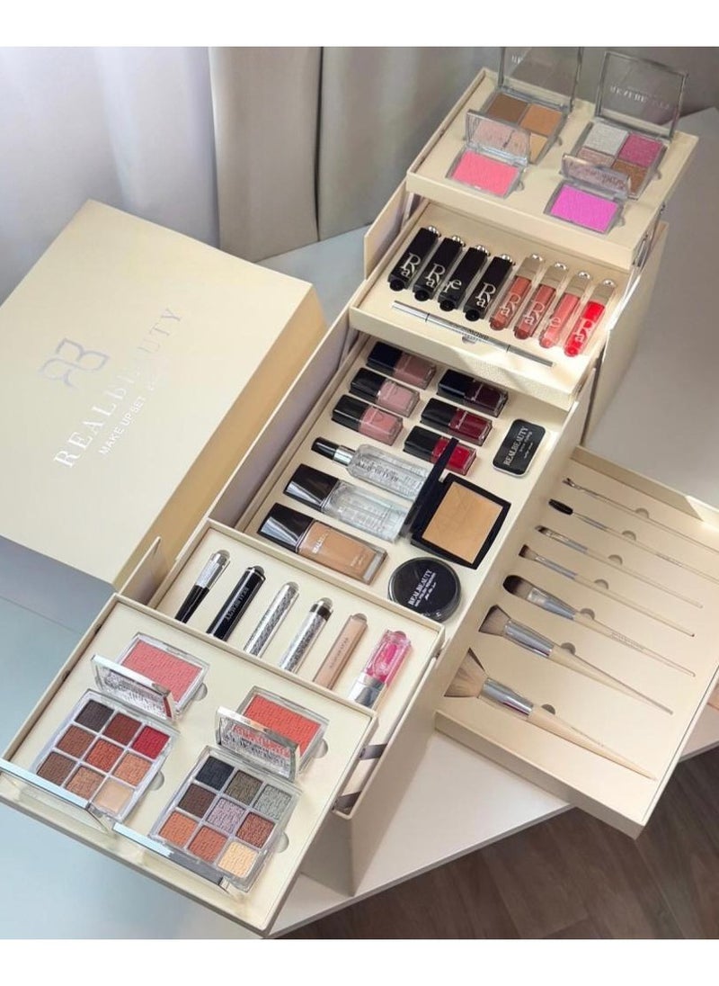 REAL BEAUTY Realbeauty Makeup Set  - Image 1