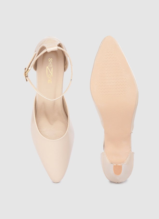 She Zone حذاء شوزون النسائي بلون البيج بتصميم بسيط - Image 5