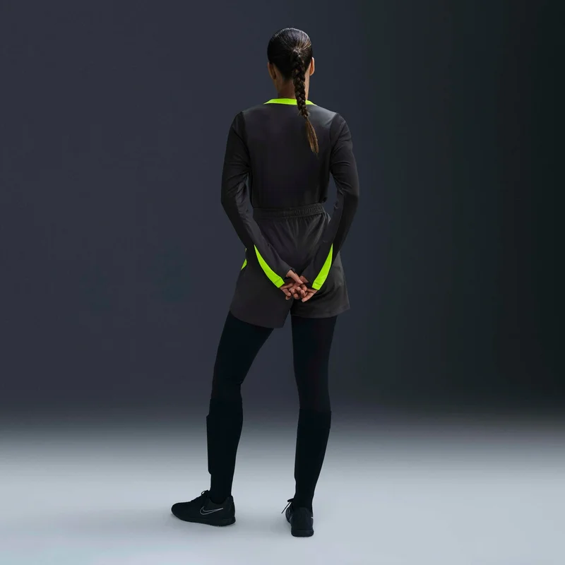 نايكي نايكي سترايك