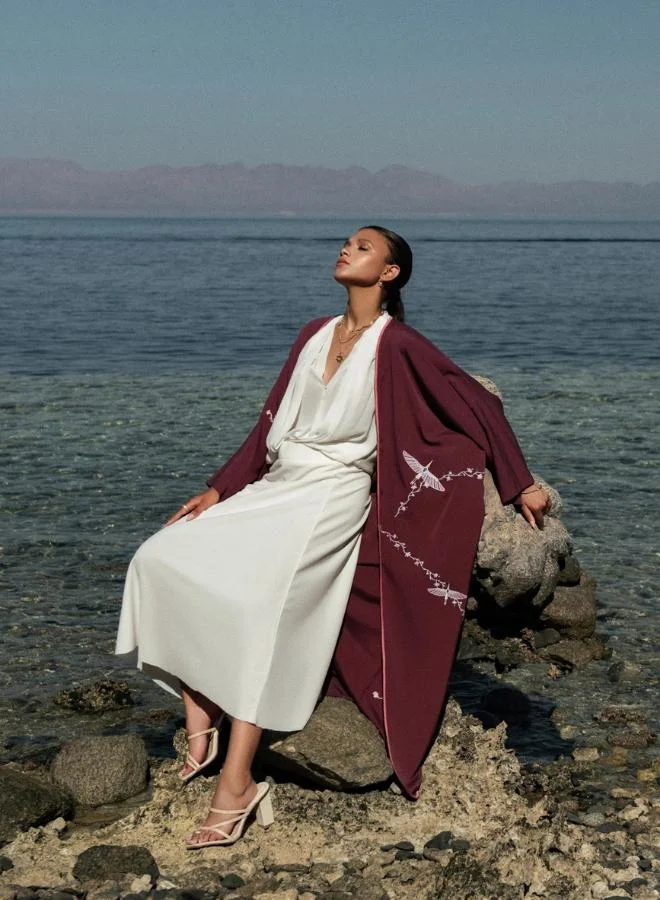 مشروع بلا اسم The Majestic Abaya & Scarf Set