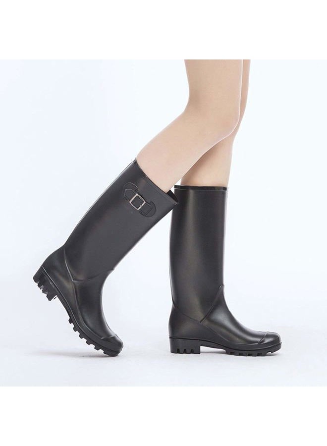DKSUKO Waterproof Womens Rain Boots insulated,Lightweight Rubber fashion Wellies in Gardening,Warm and Comfortable Wide Calf Rain Boots with Glossy in Outdoor (Black,8) - Image 2