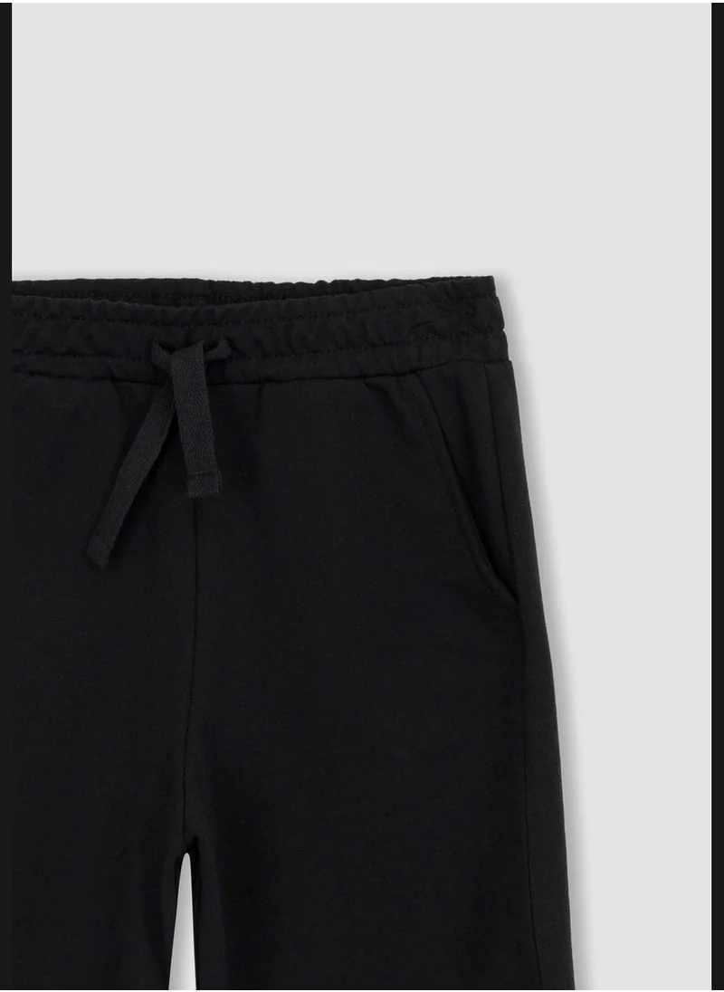 ديفاكتو Elastic Waist Shorts