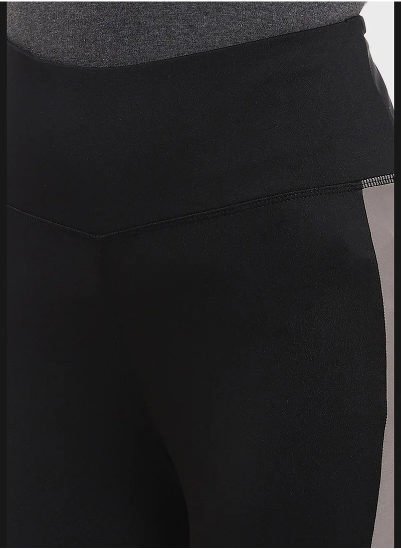 Campus Sutra Color Block Leggings