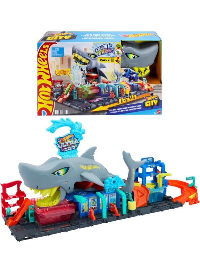 Mattel Games Hot Wheels Let's Race Netflix - City Shark Wash Station with 1:64 Scale Color Reveal Car, Colour Changing Function and Storage, HTN82 - Image 1