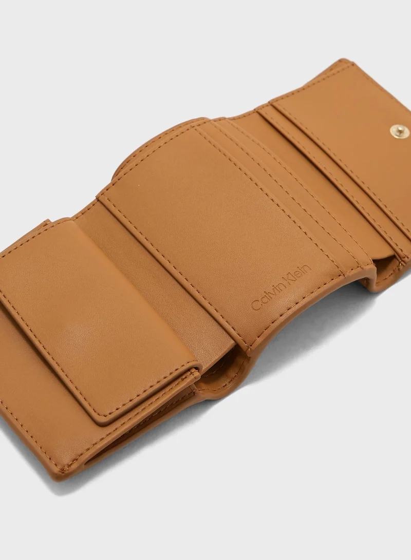 CALVIN KLEIN Re-Lock Trifold Wallet