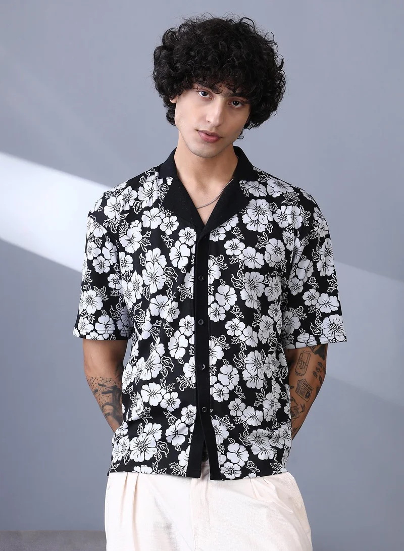 Campus Sutra Campus Sutra Men's Obsidian Black & Chalk White Bloom-Imprint Cuban-Polo Shirt For Casual Wear | Polo Neck | Short Regular Sleeves | Button Closure | Shirt Crafted With Comfort Fit For Everyday Wear