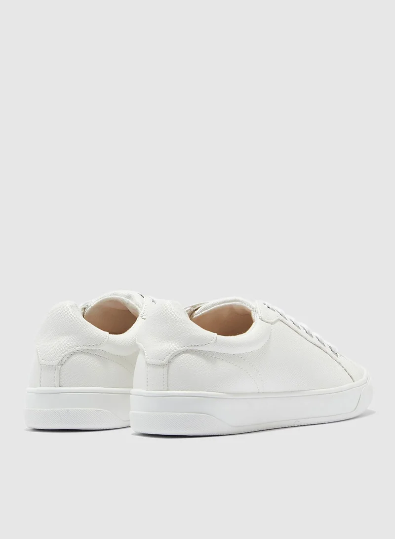 TOPSHOP Cola Lace Up Trainer Sneaker - White