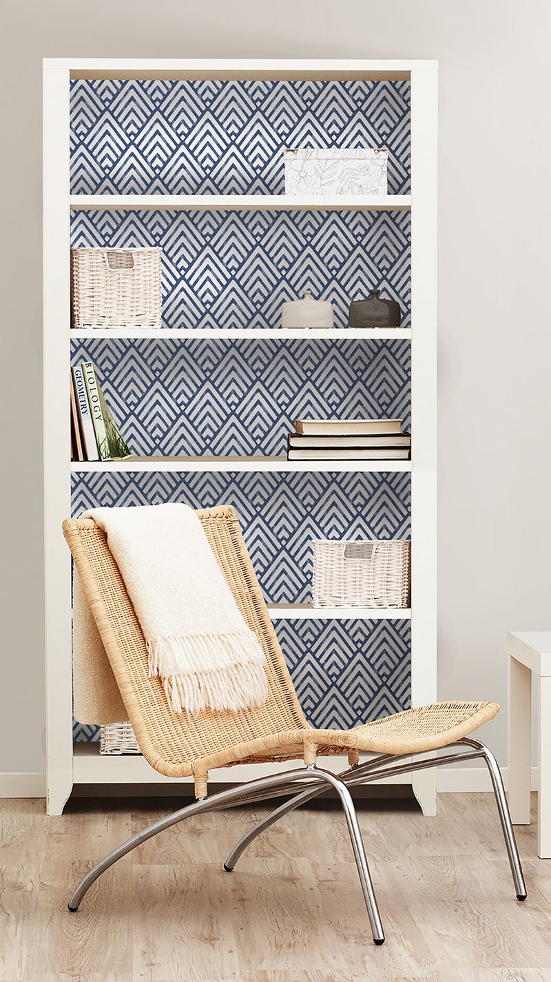 NuWallpaper NUS1701 Arrowhead Deep Peel & Stick Wallpaper, Blue - Image 4