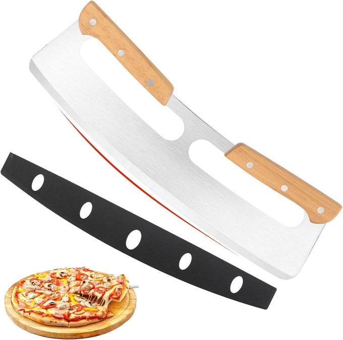 PIZZA CUTTER ROCKER STYLE VERY SHARP PIZZA KNIFE CUTTER14 LARGE SUITABLE FOR FRUIT SALAD BREAD TYPE CHOPPED SLICEDBLACK PROTECTIVE CASE DOUBLE WOODEN HANDLE WOOD