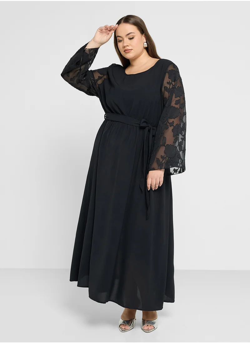 Ella Plus Lace Sleeve Detailed Dress