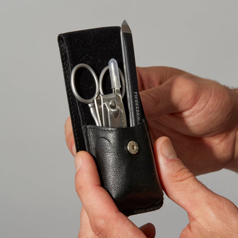 Tweezerman Essential Grooming Kit For Men - Image 4