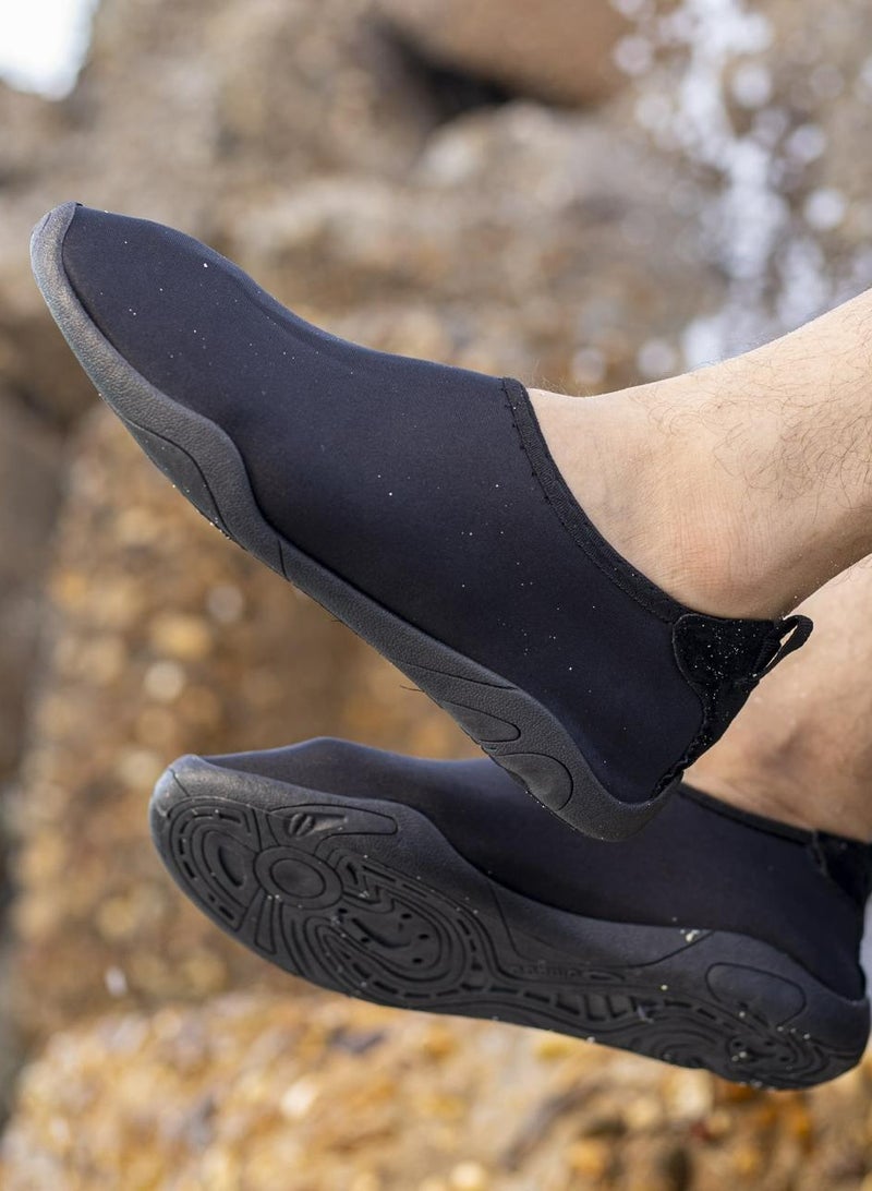 La Mer Stylish & Comfortable Beach Shoes - Image 1