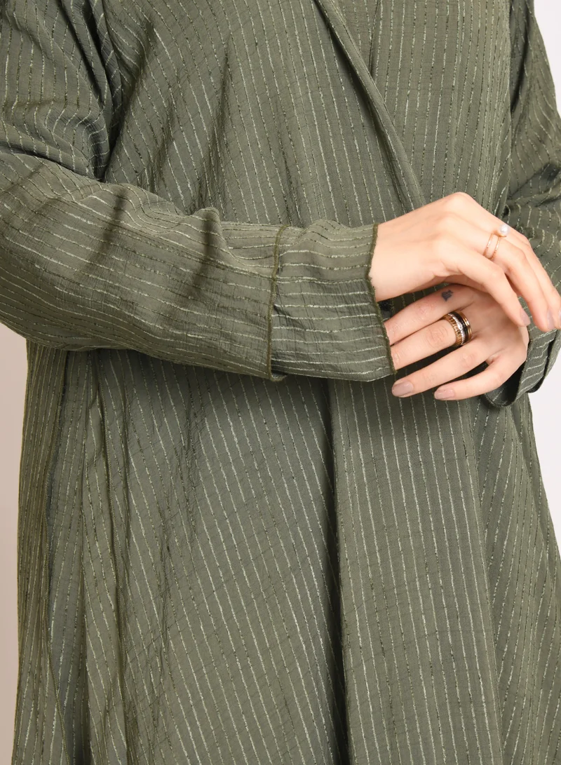 HAWRAA ABAYA Green quarter-cloche wrap abaya with striped fabric and set dress